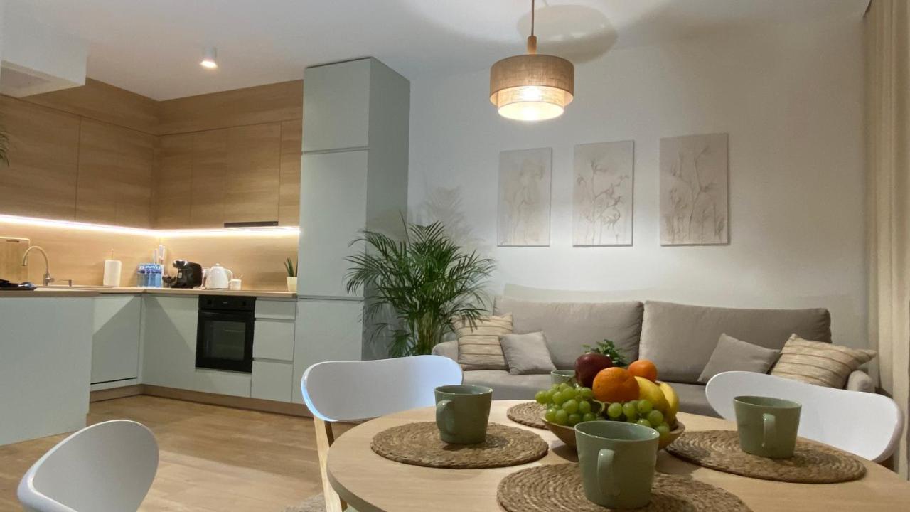 Green Park Apartament แชมิตช์ ภายนอก รูปภาพ