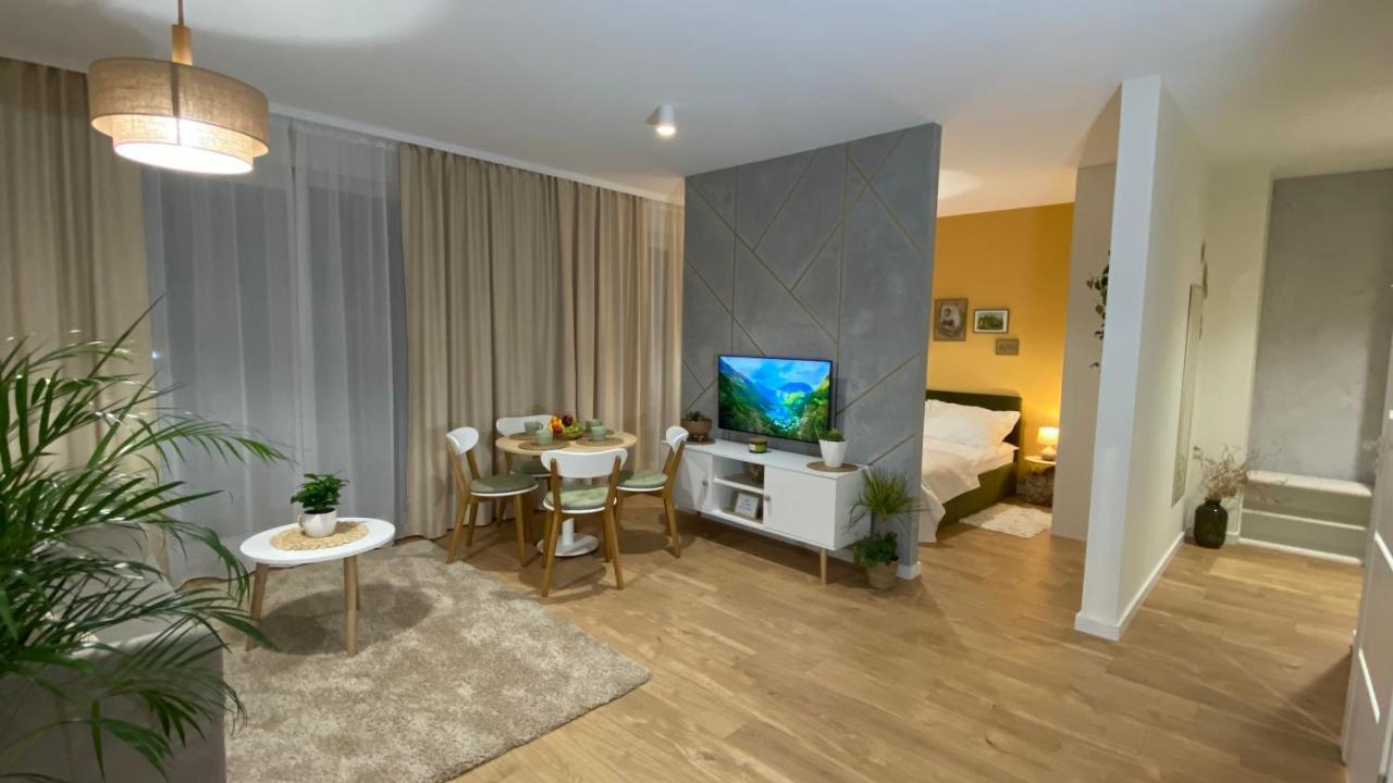 Green Park Apartament แชมิตช์ ภายนอก รูปภาพ